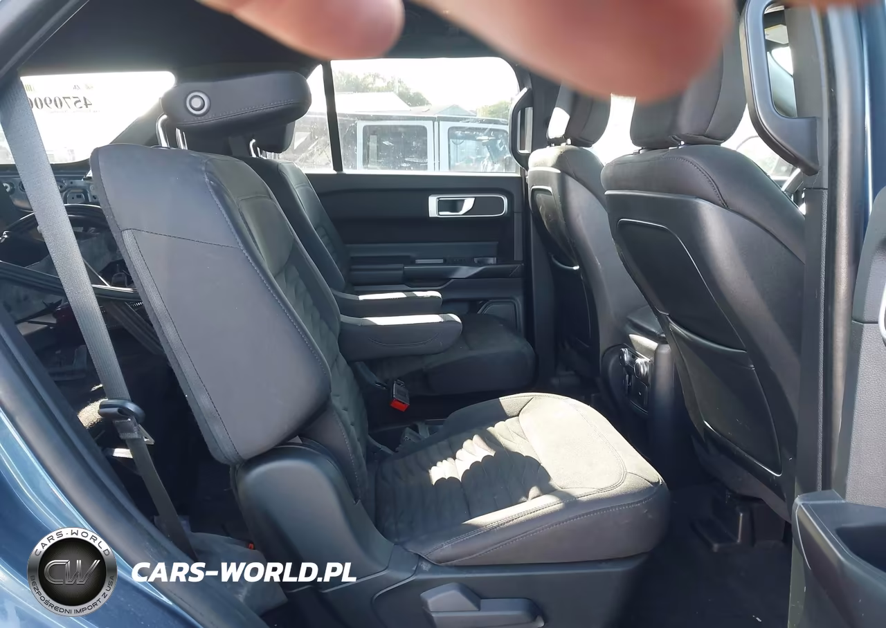 2020 Ford Explorer Xlt VIN:1FMSK8DH2LGA08576 - 8