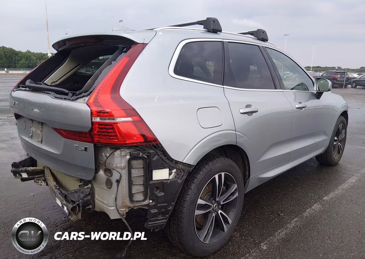 2018 Volvo Xc60 T6 Momentum VIN:YV4A22RK6J1045113 - 4