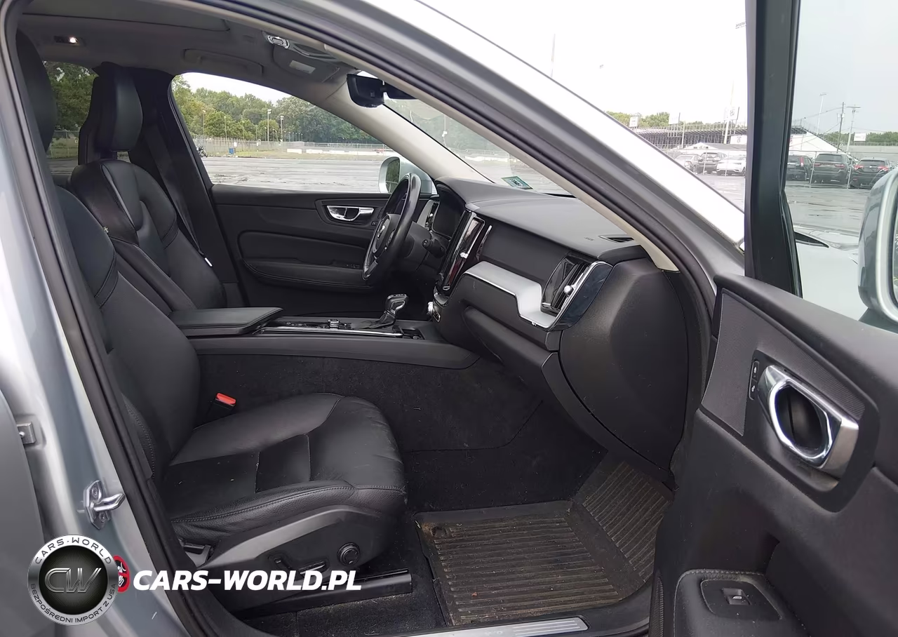 2018 Volvo Xc60 T6 Momentum VIN:YV4A22RK6J1045113 - 5