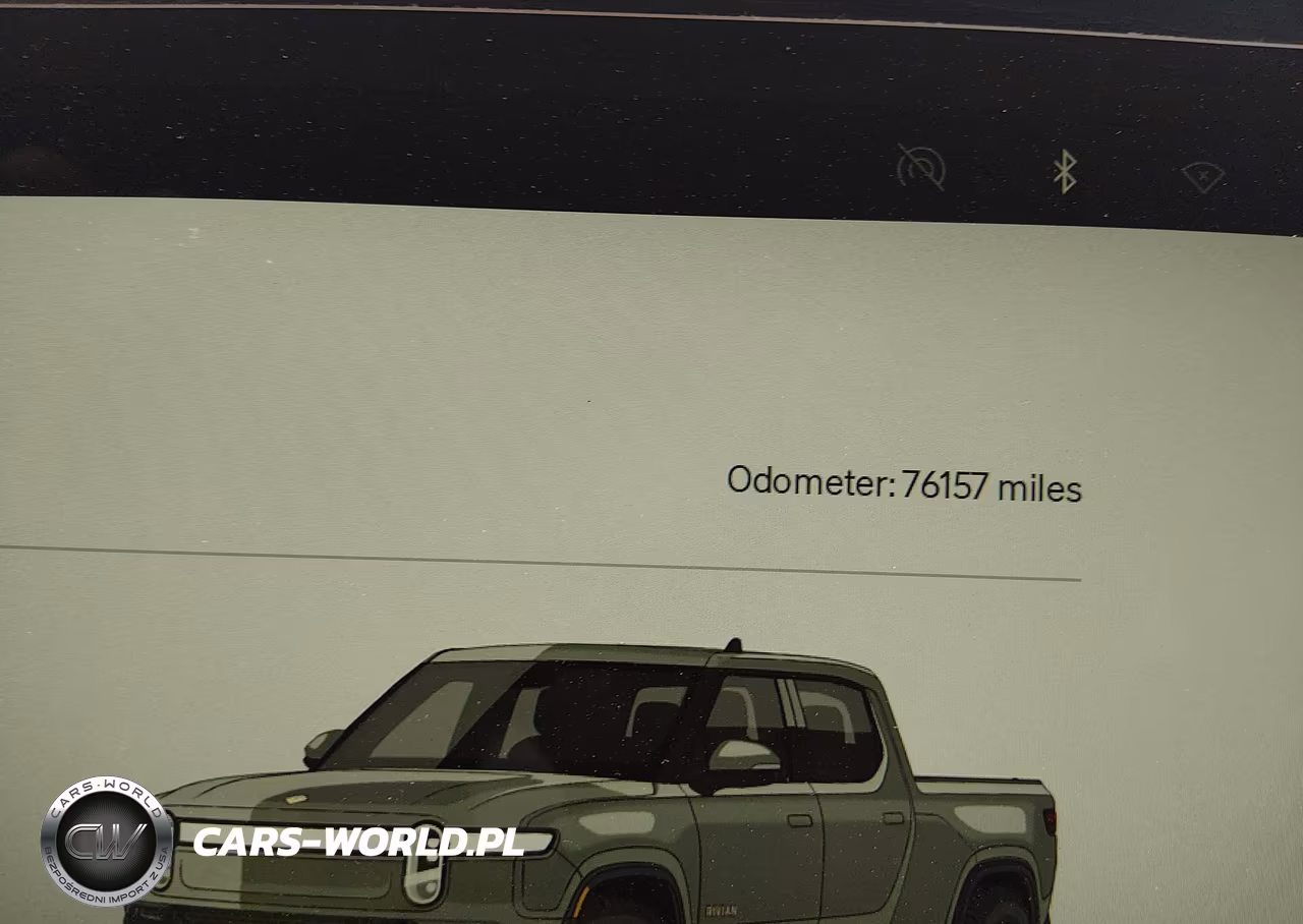 2022 Rivian R1T Launch Edition VIN:7FCTGAAL1NN001122 - 16