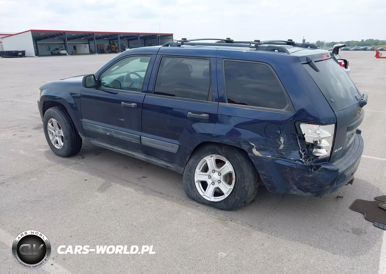 2005 Jeep Grand Cherokee Laredo VIN:1J4GR48K75C718100 - 3