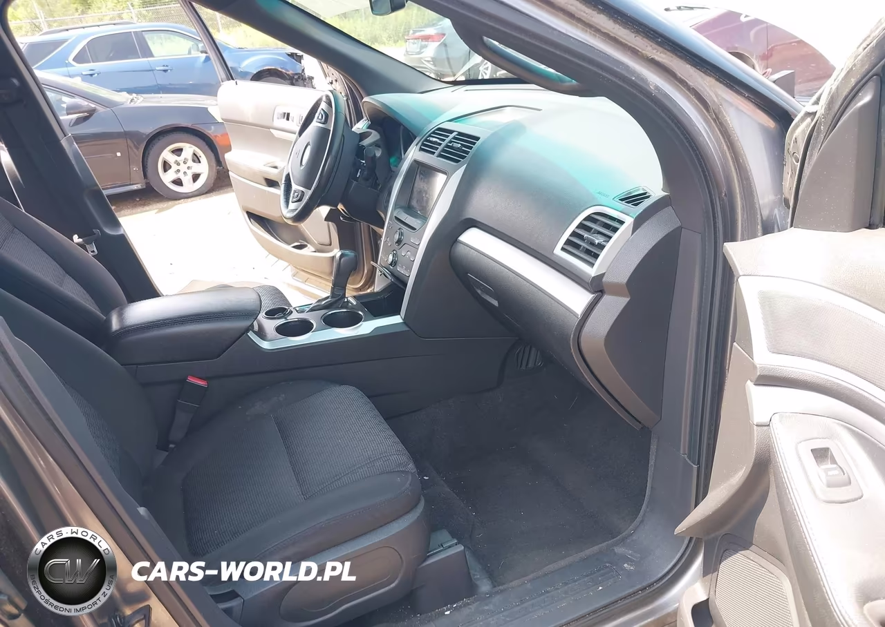 2011 Ford Explorer Xlt VIN:1FMHK7D86BGA18157 - 5