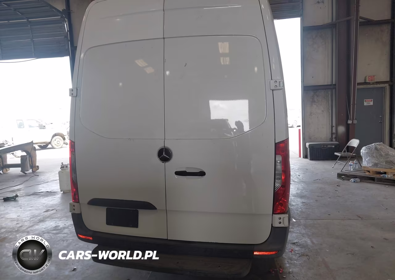 2019 Mercedes-Benz Sprinter 2500 High Roof V6 VIN:WD4PF1CD4KP066276 - 16