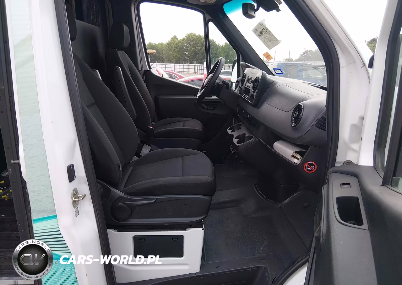 2019 Mercedes-Benz Sprinter 2500 High Roof V6 VIN:WD4PF1CD4KP066276 - 5