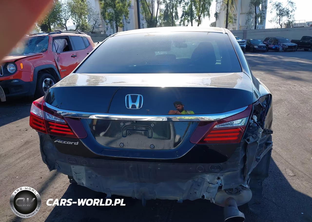 2017 Honda Accord Lx VIN:1HGCR2F35HA099924 - 16