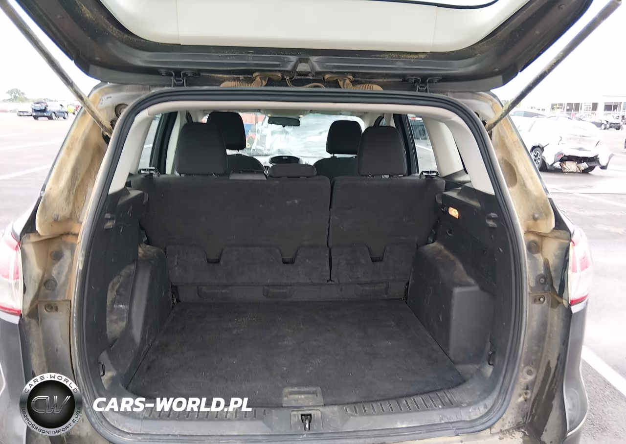 2016 Ford Escape S VIN:1FMCU0F79GUB30864 - 17