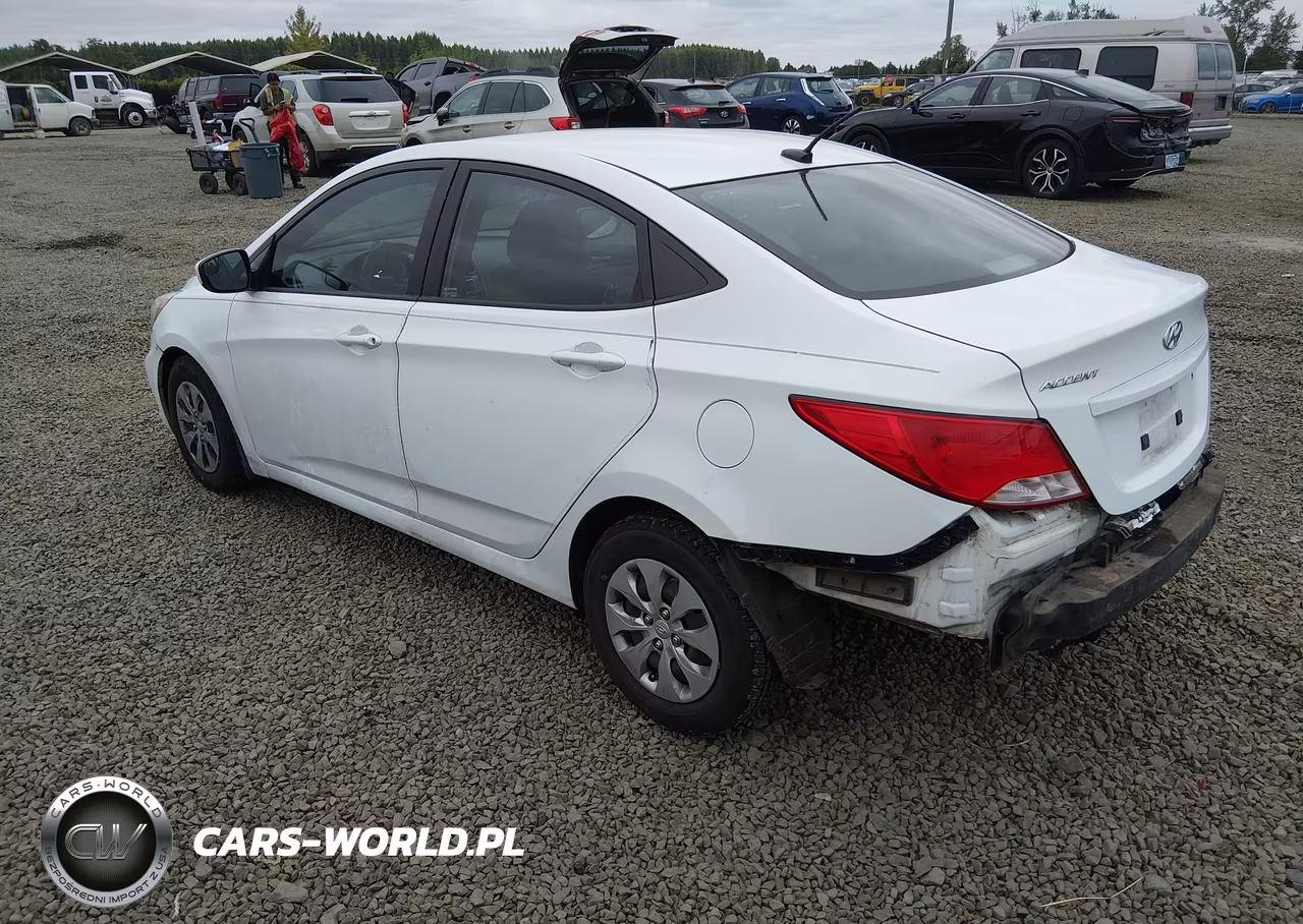 2015 Hyundai Accent Gls VIN:KMHCT4AE2FU936656 - 3