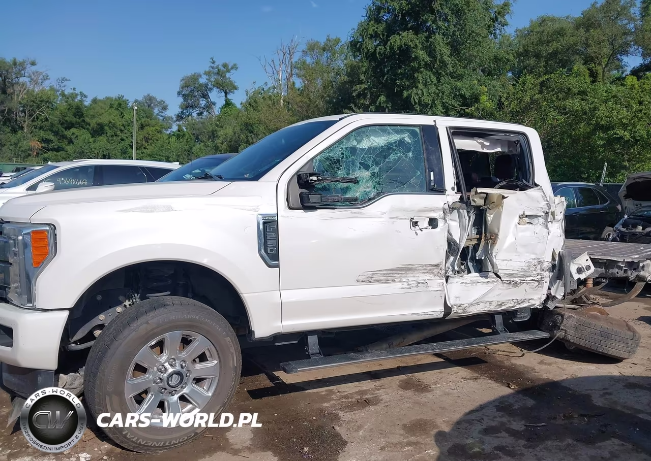 2018 Ford F-250 Platinum VIN:1FT7W2B63JEB63157 - 6