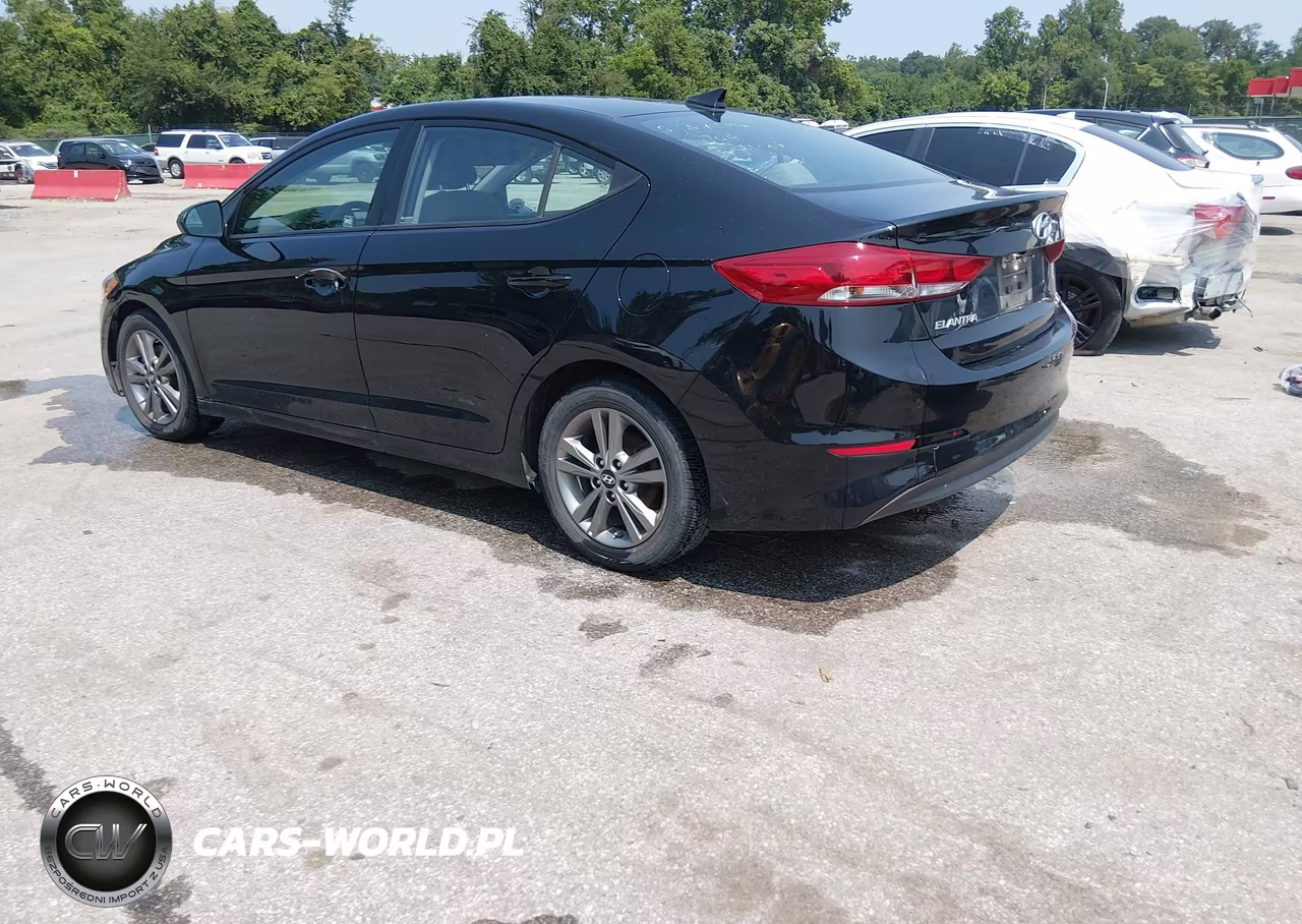 2018 Hyundai Elantra Sel VIN:5NPD84LF7JH282398 - 3