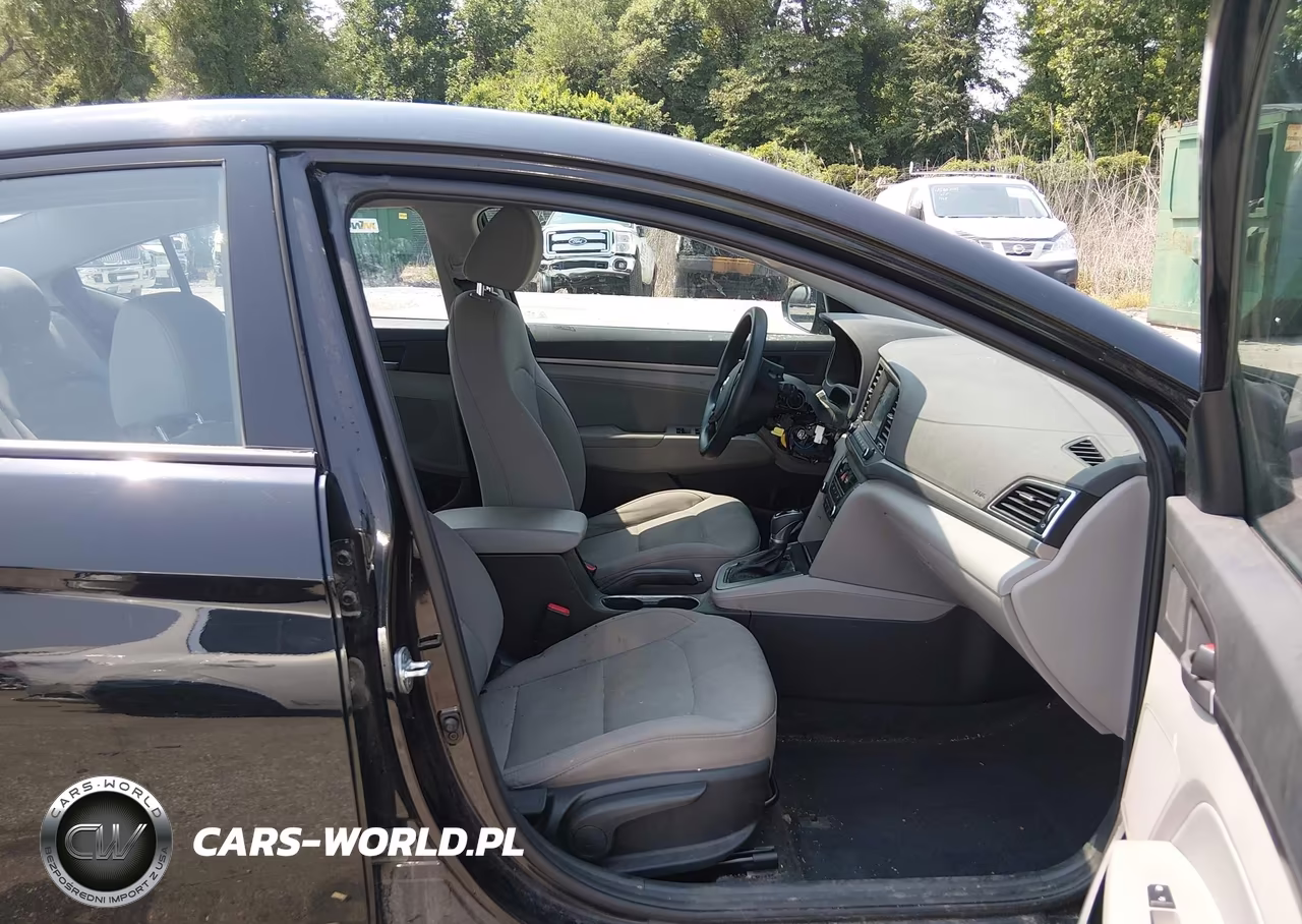 2018 Hyundai Elantra Sel VIN:5NPD84LF7JH282398 - 5