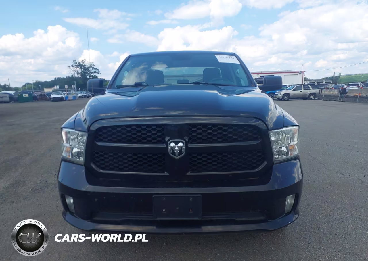 2018 Ram 1500 Express 4X4 6'4 Box VIN:1C6RR7FG4JS126143 - 12