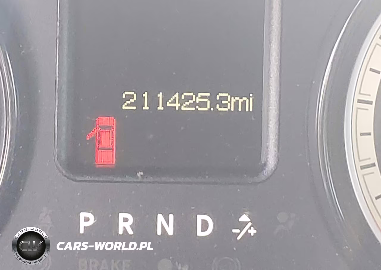 2018 Ram 1500 Express 4X4 6'4 Box VIN:1C6RR7FG4JS126143 - 15