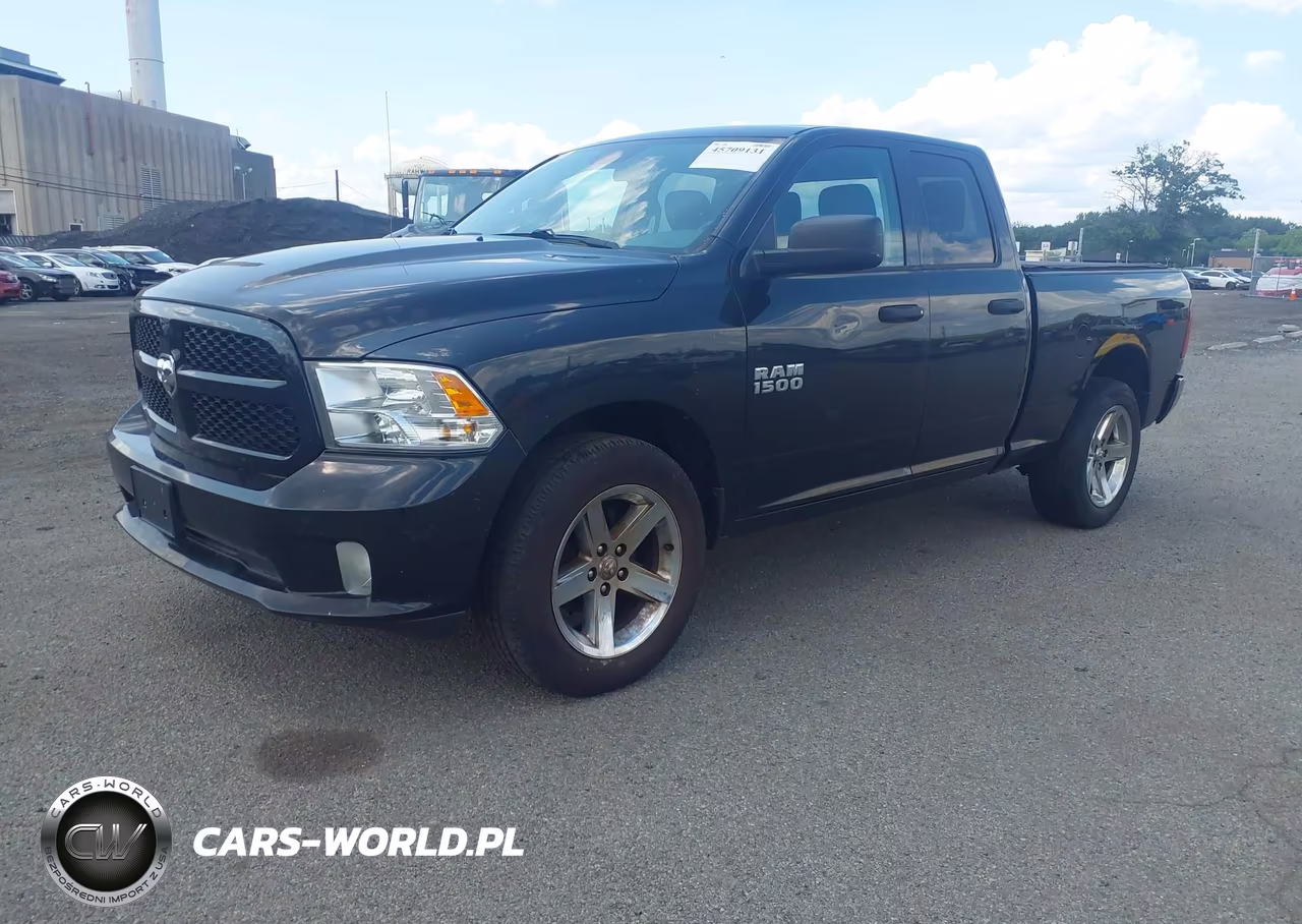2018 Ram 1500 Express 4X4 6'4 Box VIN:1C6RR7FG4JS126143 - 2