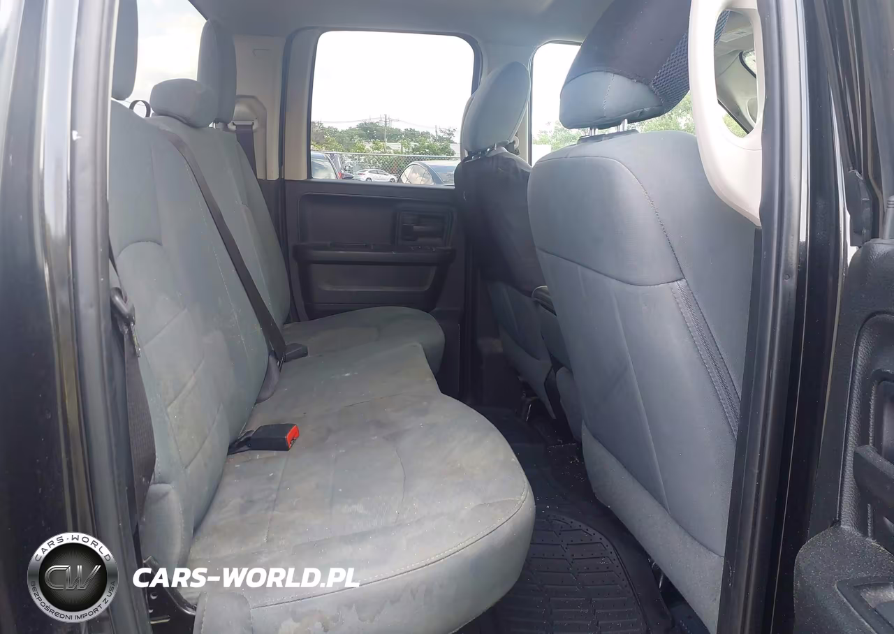 2018 Ram 1500 Express 4X4 6'4 Box VIN:1C6RR7FG4JS126143 - 8