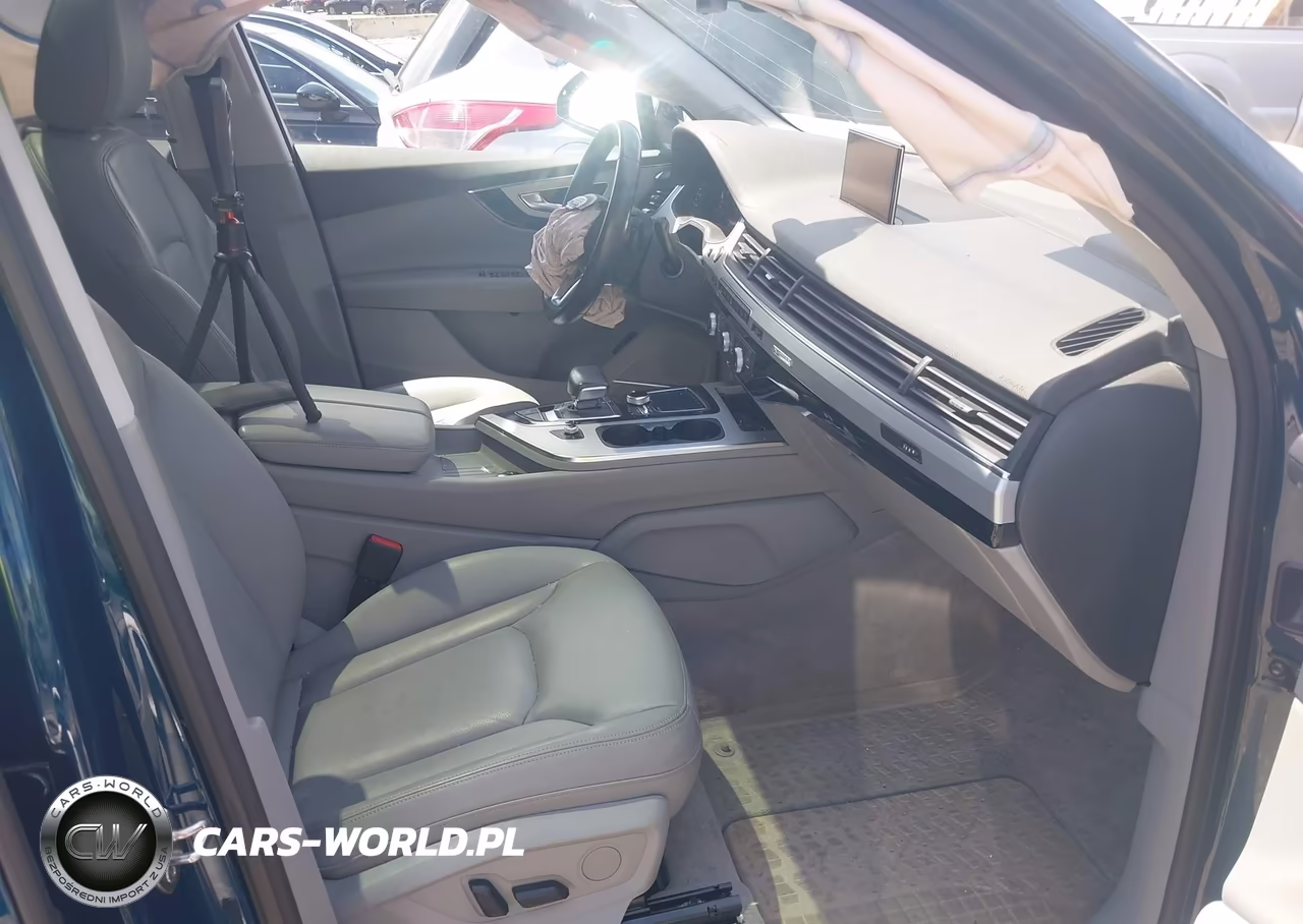 2018 Audi Q7 2.0T Premium VIN:WA1LHAF78JD021862 - 5
