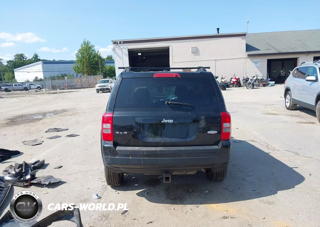 2013 Jeep Patriot Latitude VIN:1C4NJRFB7DD280076 - 17