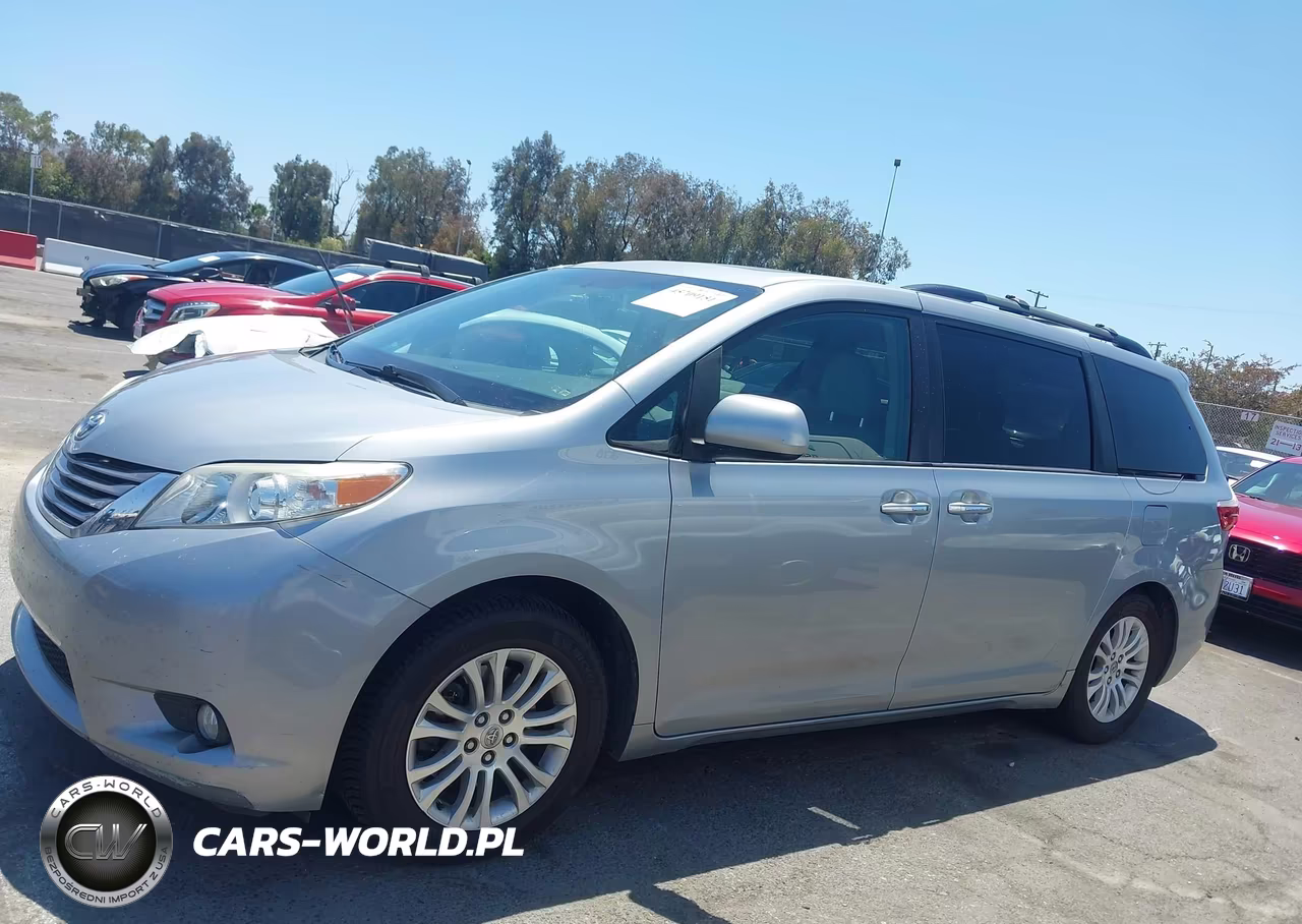 2015 Toyota Sienna Xle Premium 8 Passenger VIN:5TDYK3DCXFS667148 - 14