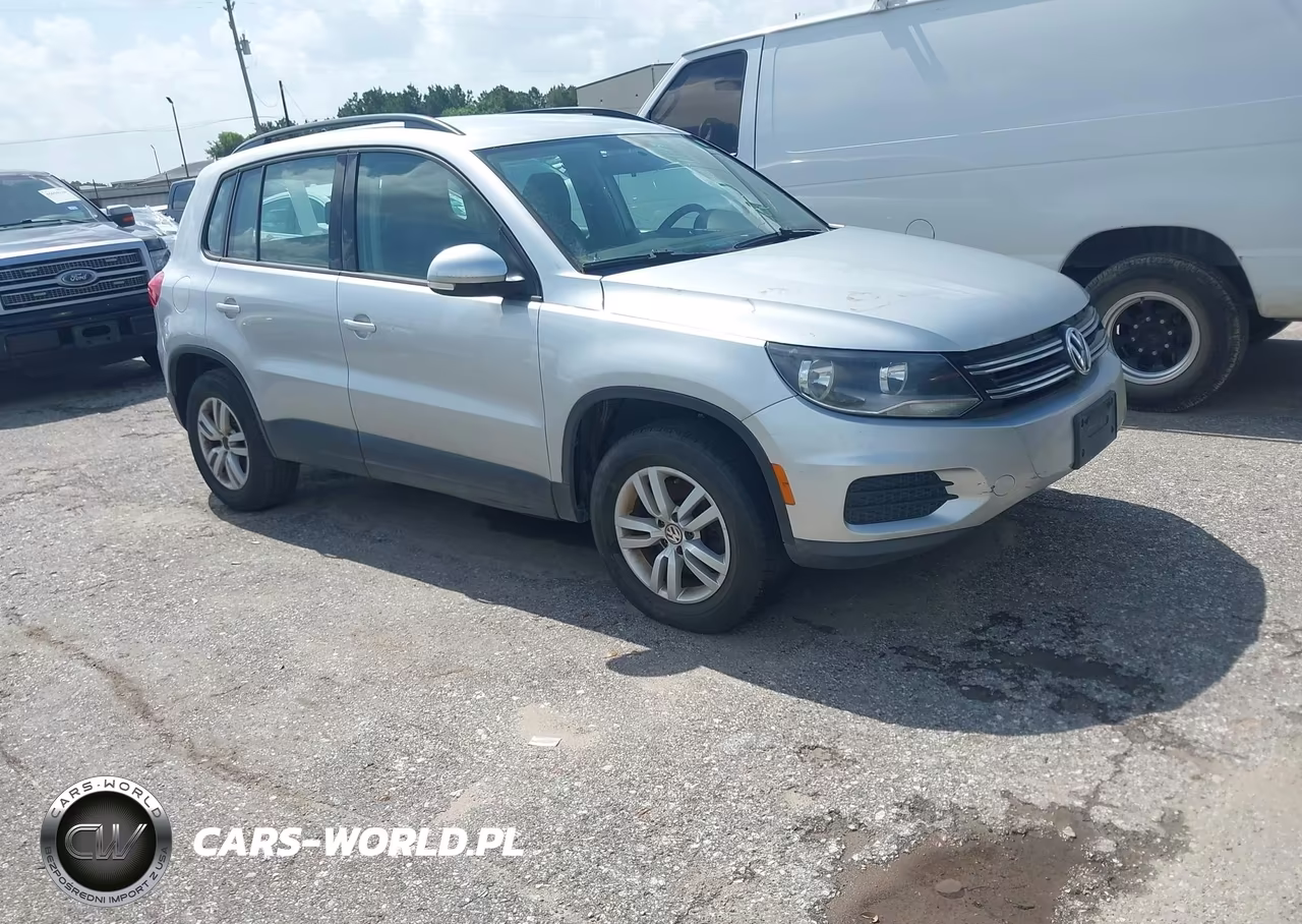 2015 Volkswagen Tiguan S VIN:WVGAV7AX3FW557142 - 1