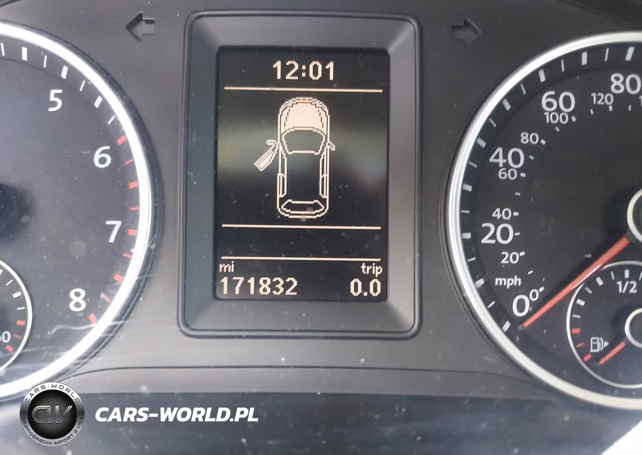 2015 Volkswagen Tiguan S VIN:WVGAV7AX3FW557142 - 15