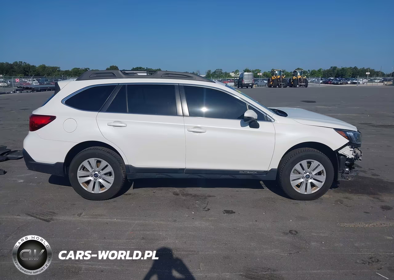 2019 Subaru Outback 2.5I Premium VIN:4S4BSAHC6K3290300 - 14
