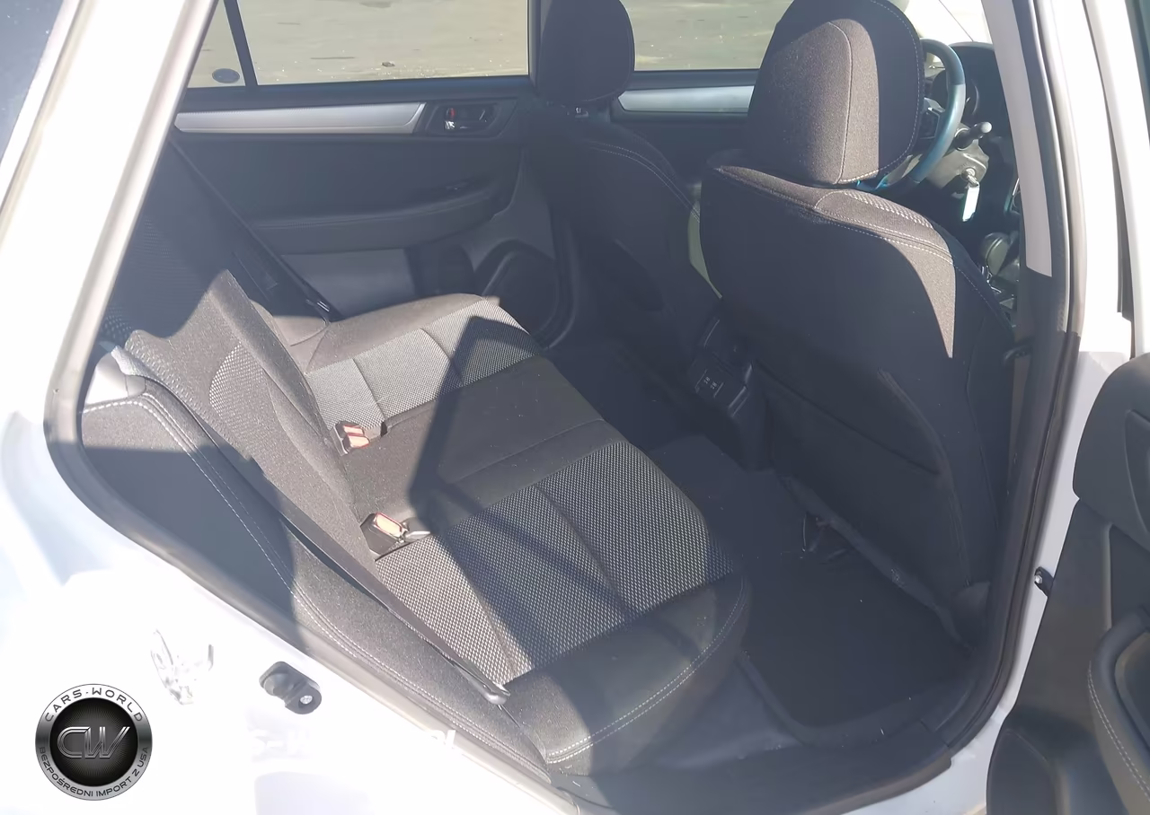 2019 Subaru Outback 2.5I Premium VIN:4S4BSAHC6K3290300 - 8