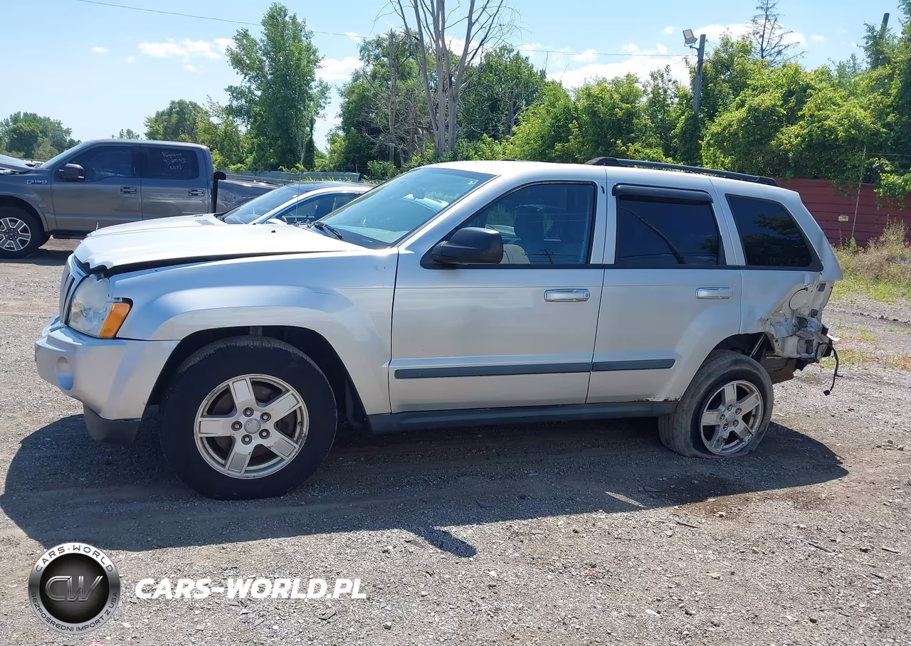 2007 Jeep Grand Cherokee Laredo VIN:1J8GR48K17C567210 - 14