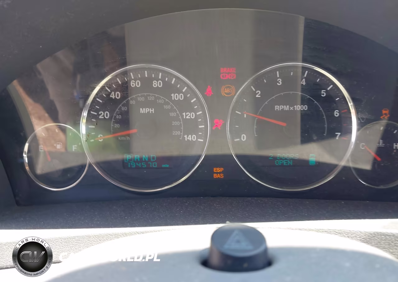 2007 Jeep Grand Cherokee Laredo VIN:1J8GR48K17C567210 - 7