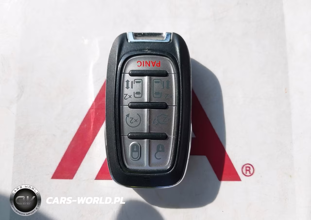 2018 Chrysler Pacifica Hybrid Limited VIN:2C4RC1N70JR169324 - 11