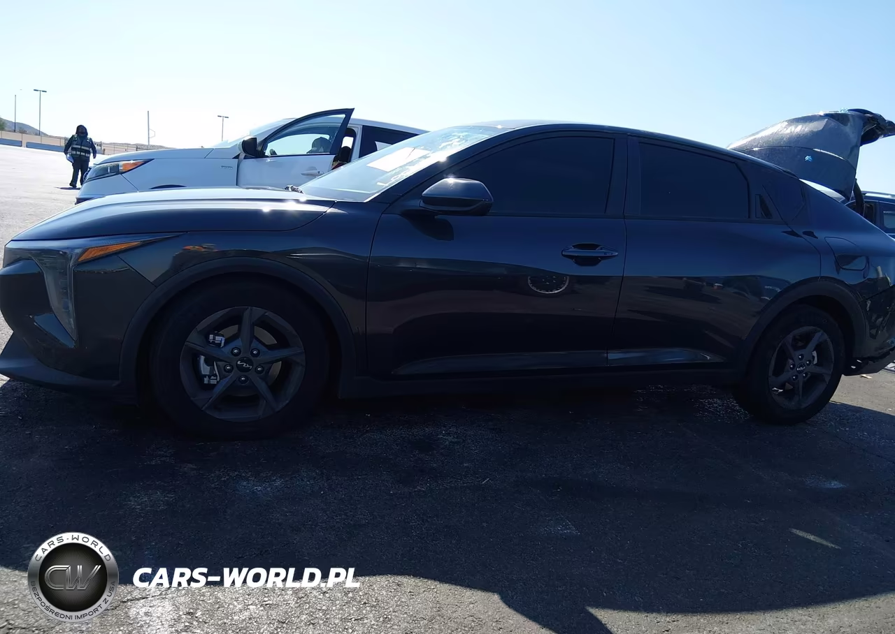 2025 Kia K4 Lxs VIN:3KPFT4DE0SE252906 - 13
