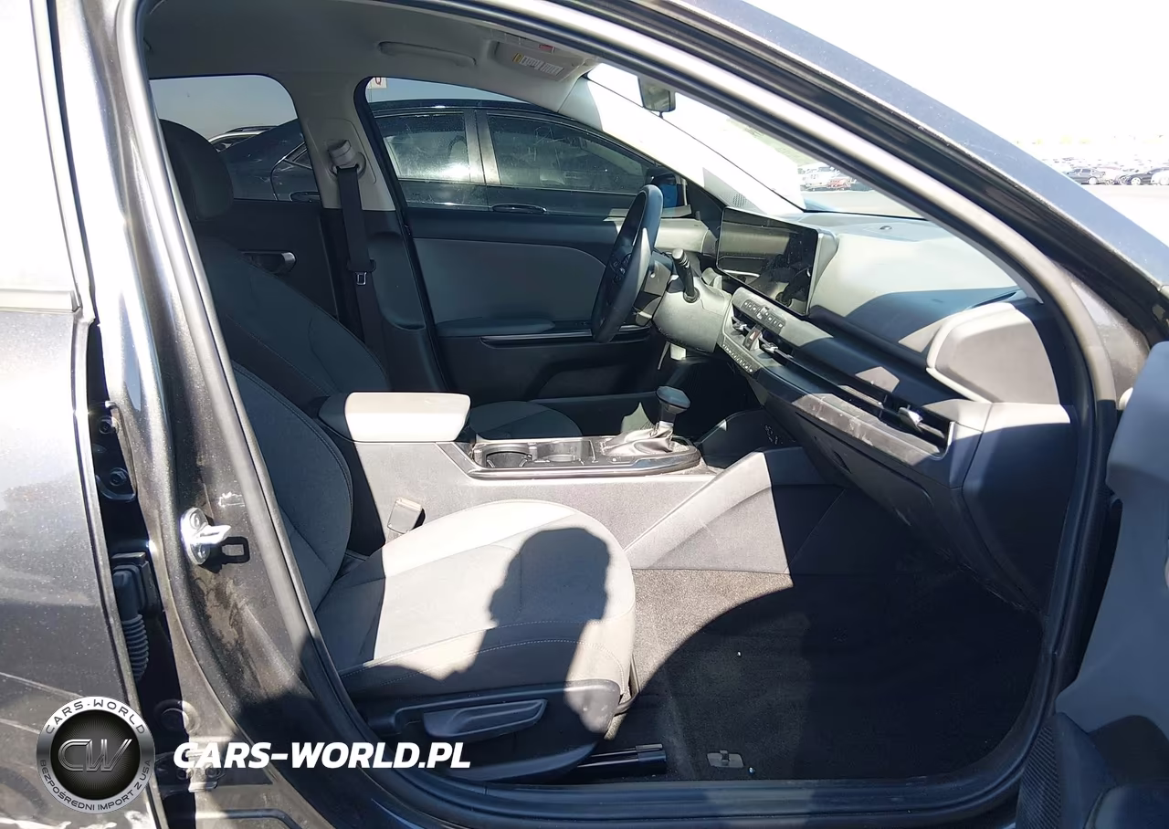 2025 Kia K4 Lxs VIN:3KPFT4DE0SE252906 - 5