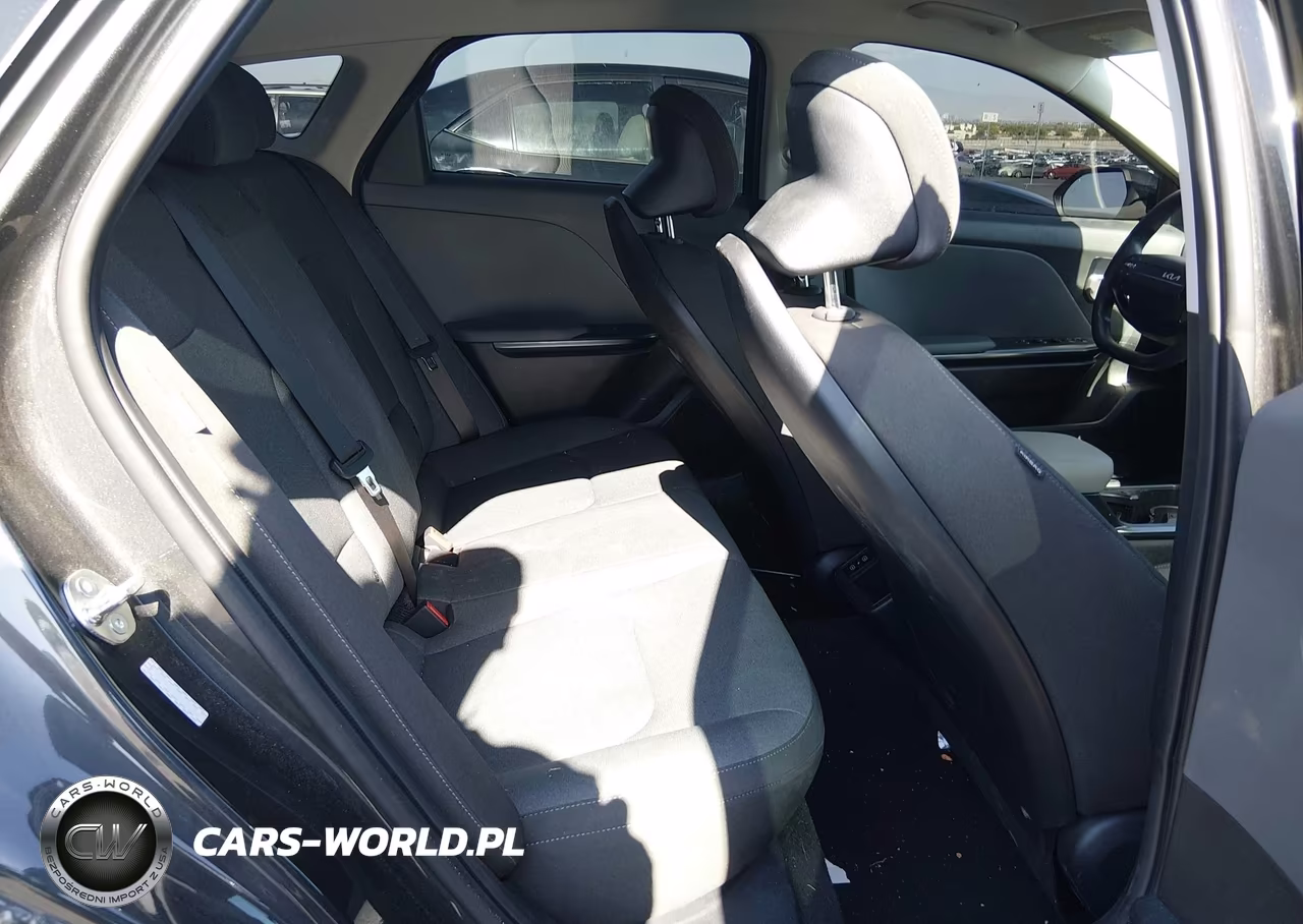 2025 Kia K4 Lxs VIN:3KPFT4DE0SE252906 - 8