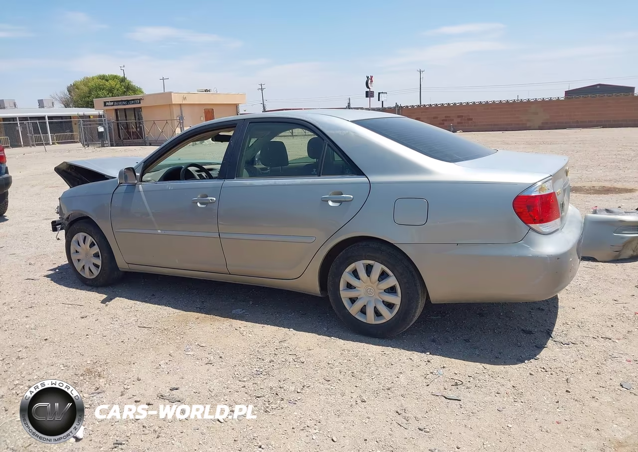 2005 Toyota Camry Le VIN:4T1BE30K25U504168 - 14