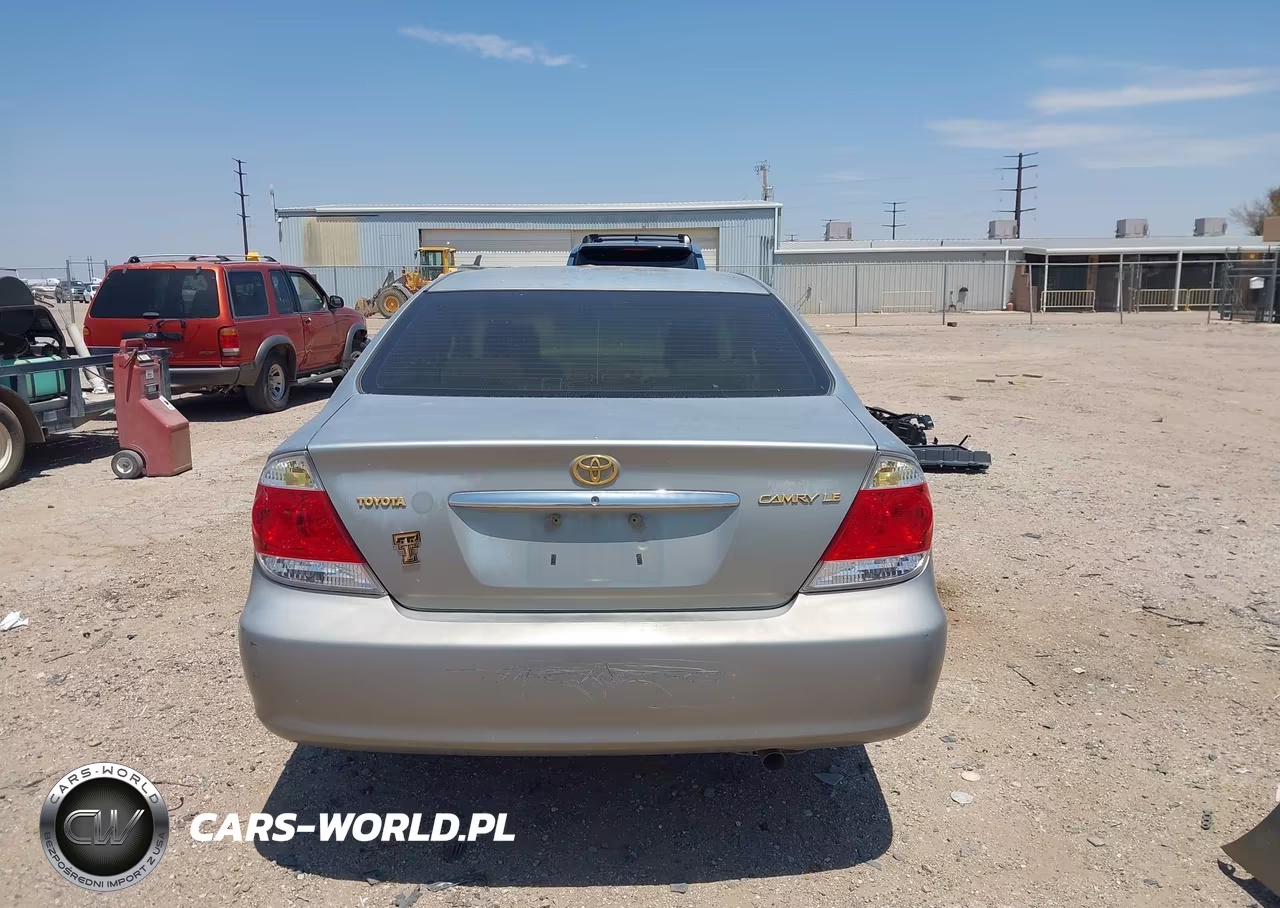 2005 Toyota Camry Le VIN:4T1BE30K25U504168 - 16