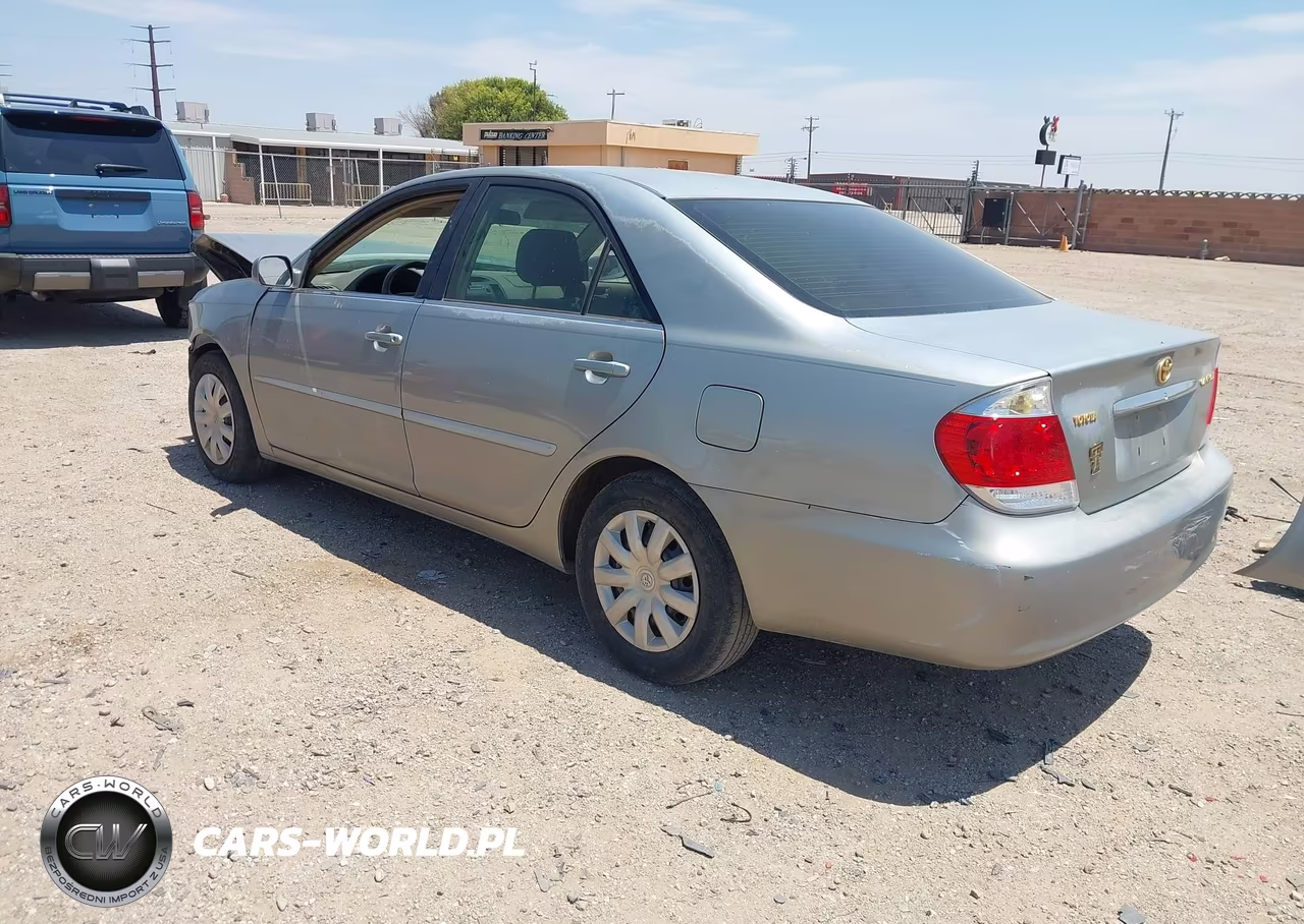 2005 Toyota Camry Le VIN:4T1BE30K25U504168 - 3