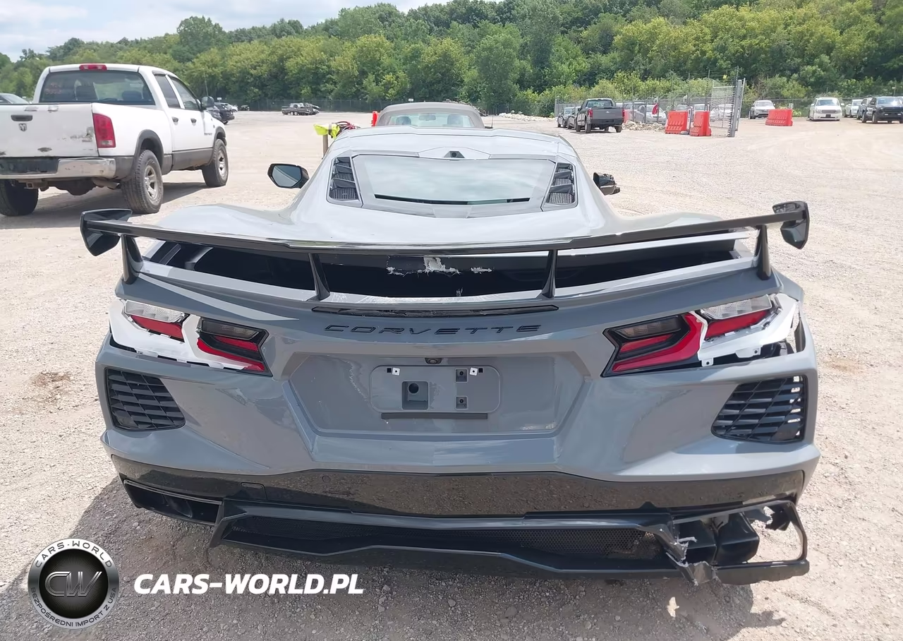 2025 Chevrolet Corvette Stingray Rwd 2Lt VIN:1G1YB2D48S5100335 - 17