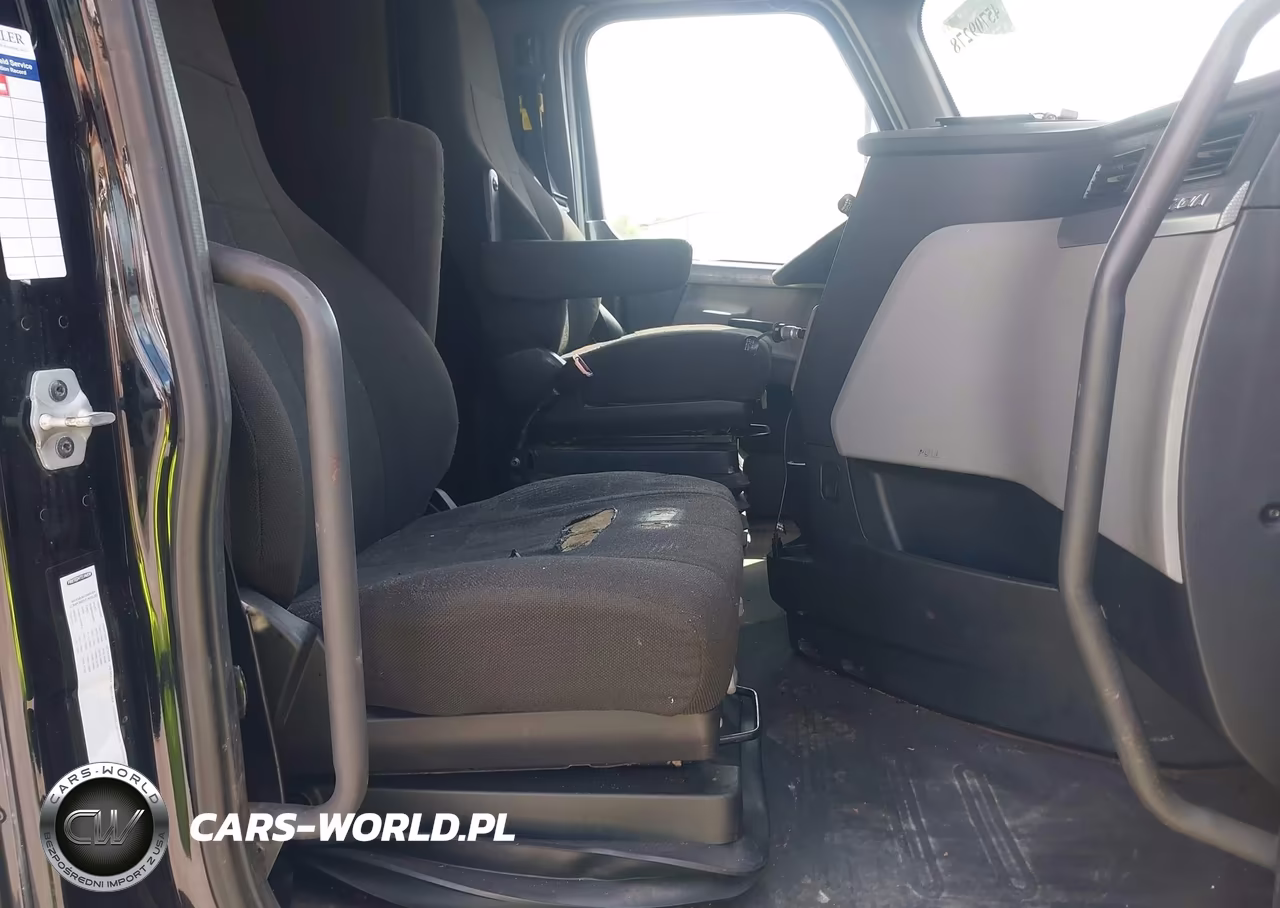 2019 Freightliner New Cascadia 126 VIN:3AKJHHDR5KSKG4264 - 7