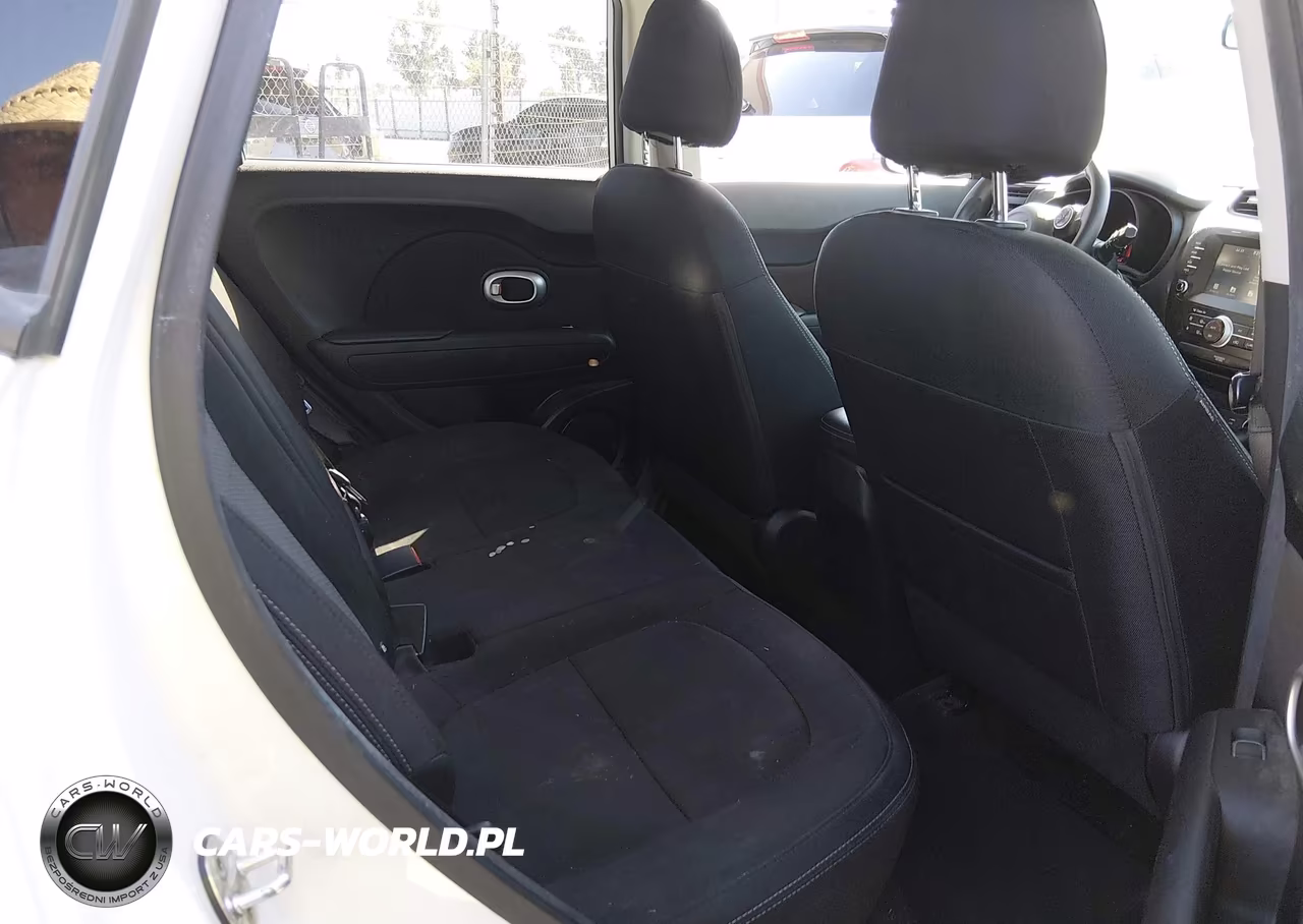 2018 Kia Soul + VIN:KNDJP3A52J7894927 - 8