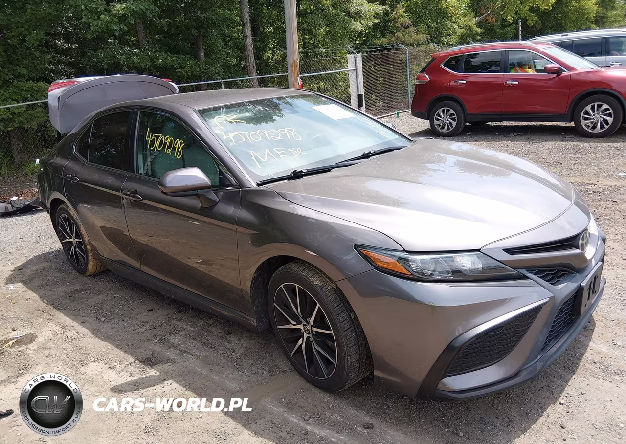 2021 Toyota Camry Se – zdjęcie 1 z 17