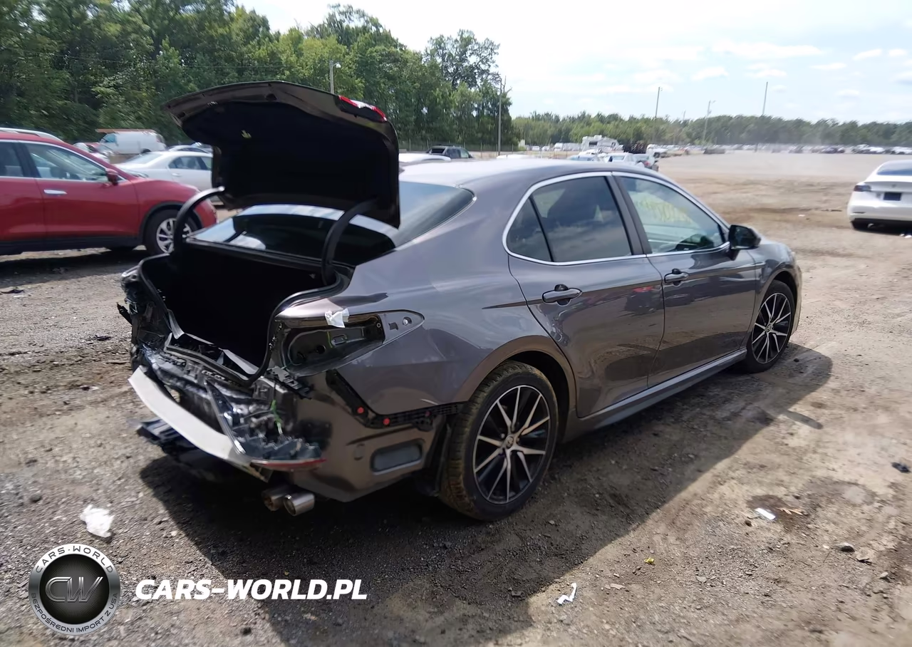 2021 Toyota Camry Se VIN:4T1G11AK1MU615765 - 4