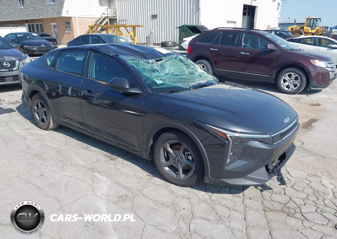 2025 Kia K4 Lxs