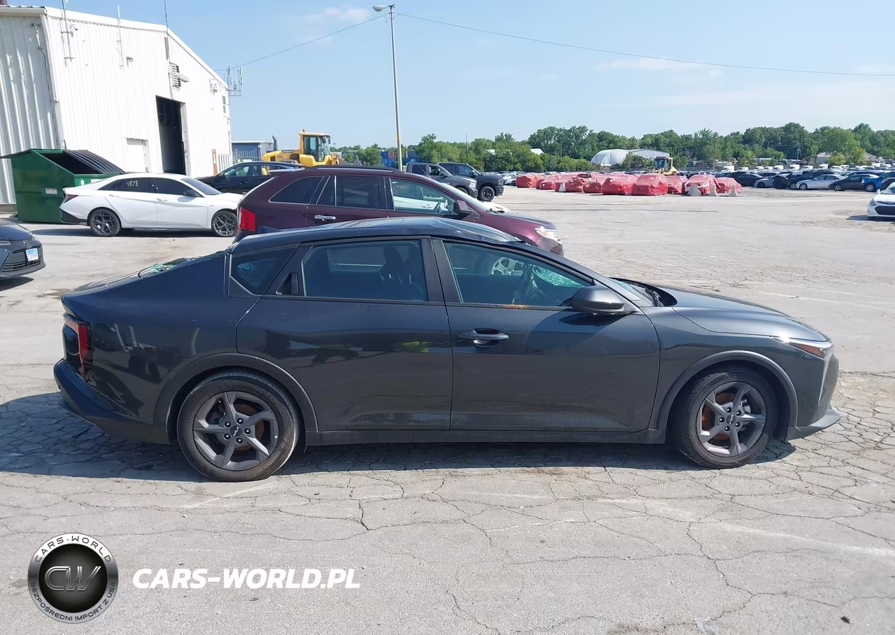 2025 Kia K4 Lxs VIN:3KPFT4DE1SE002171 - 14