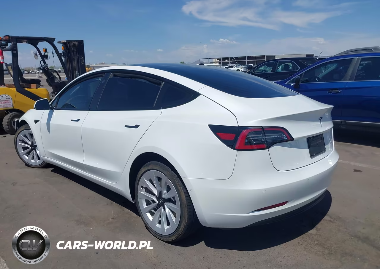 2022 Tesla Model 3 Long Range Dual Motor All-Wheel Drive VIN:5YJ3E1EB7NF124581 - 3