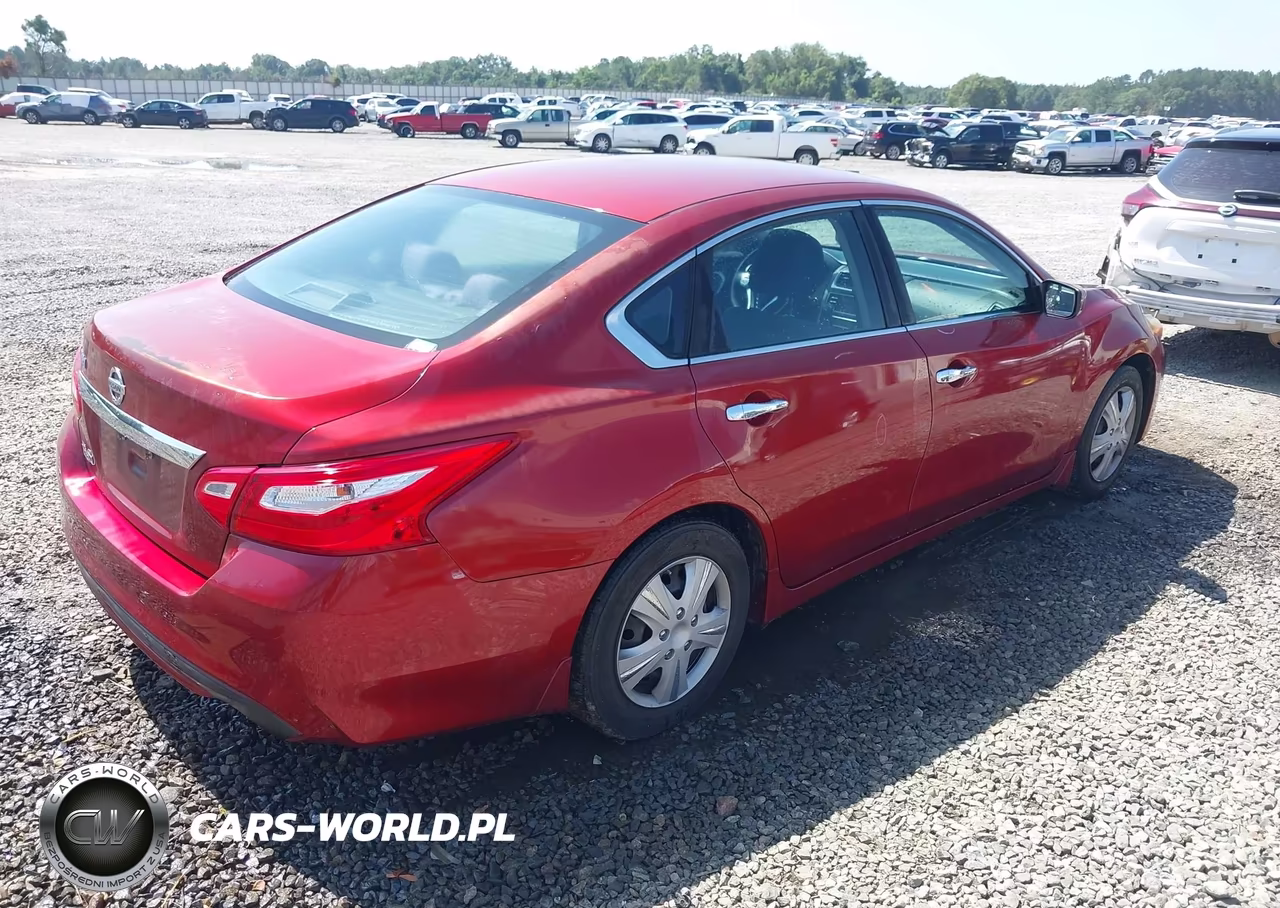 2016 Nissan Altima 2.5 S VIN:1N4AL3AP2GC185630 - 4