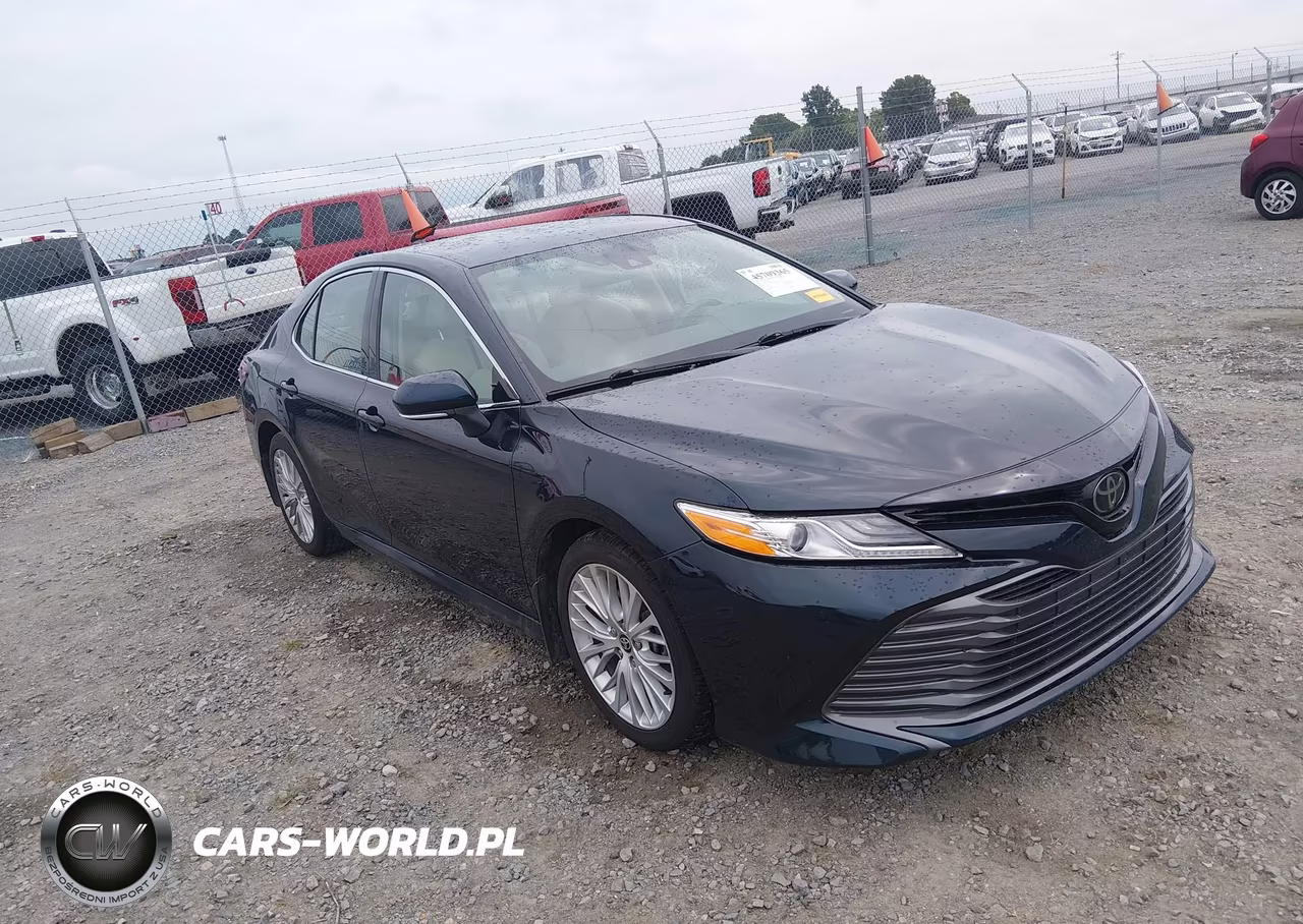 2020 Toyota Camry Xle – zdjęcie 1 z 18