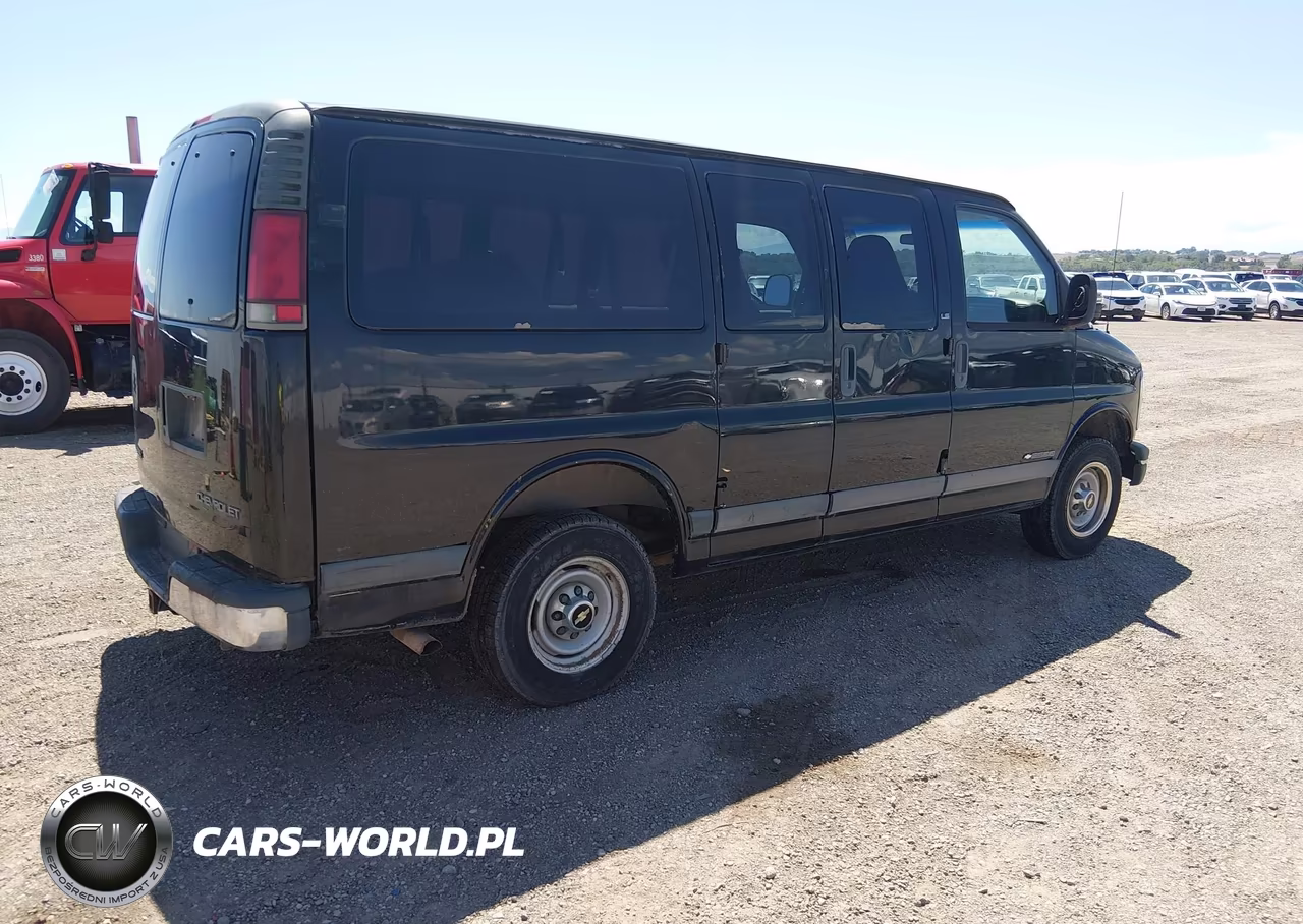 2002 Chevrolet Express Van VIN:1GNGG25R221142304 - 4