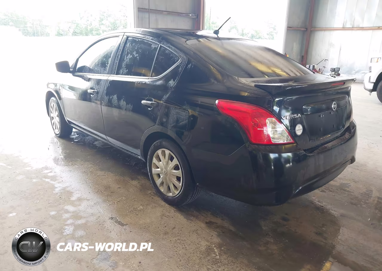 2017 Nissan Versa 1.6 S+ VIN:3N1CN7AP3HL883581 - 3