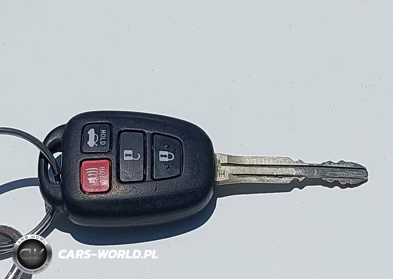 2015 Toyota Corolla Le VIN:5YFBURHE2FP365280 - 11