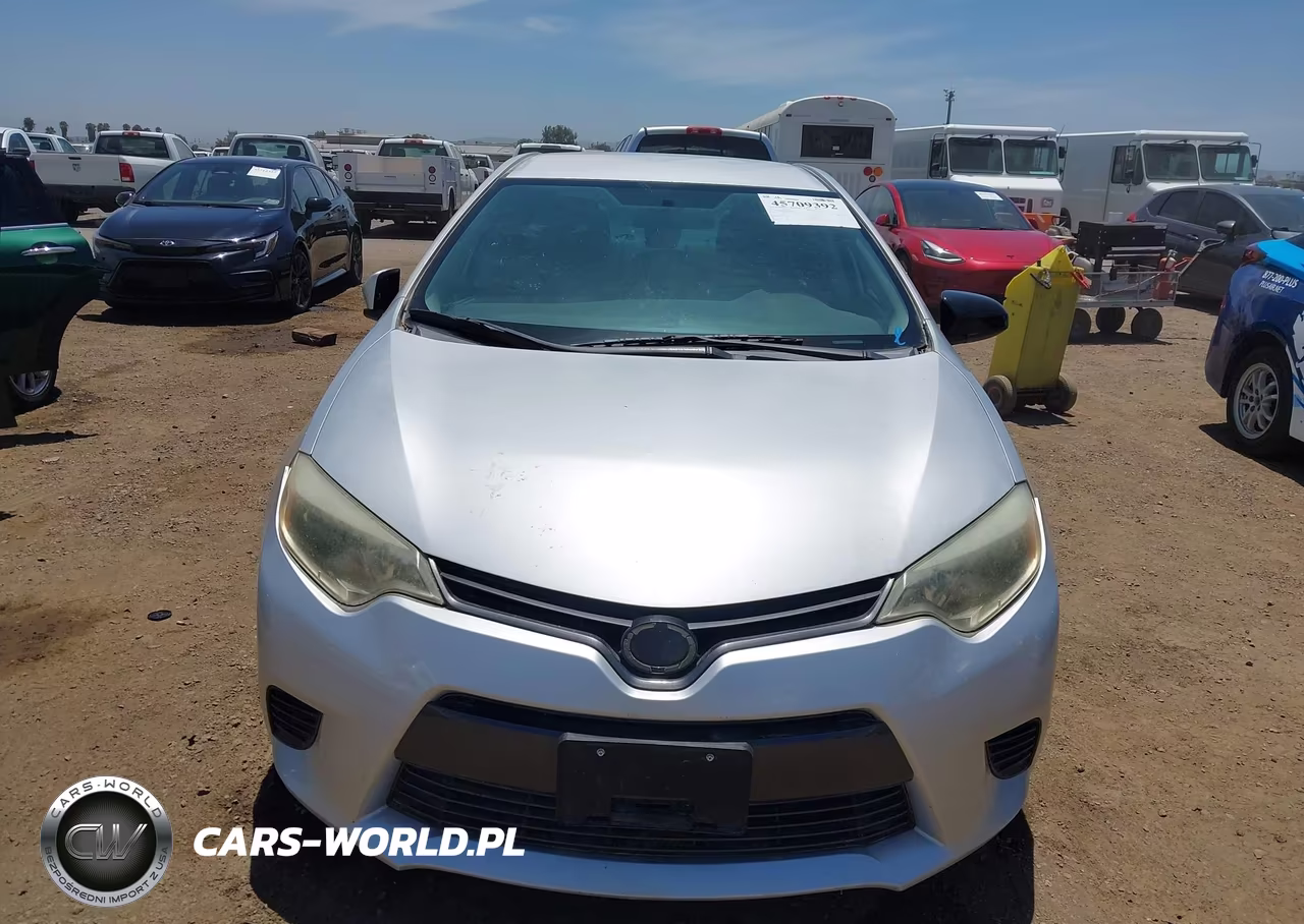 2015 Toyota Corolla Le VIN:5YFBURHE2FP365280 - 12