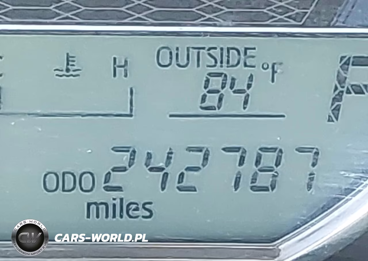 2015 Toyota Corolla Le VIN:5YFBURHE2FP365280 - 15