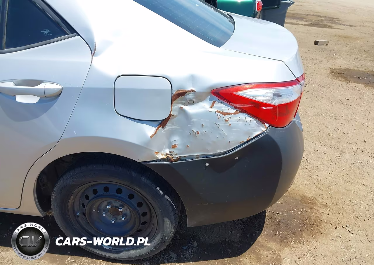 2015 Toyota Corolla Le VIN:5YFBURHE2FP365280 - 6